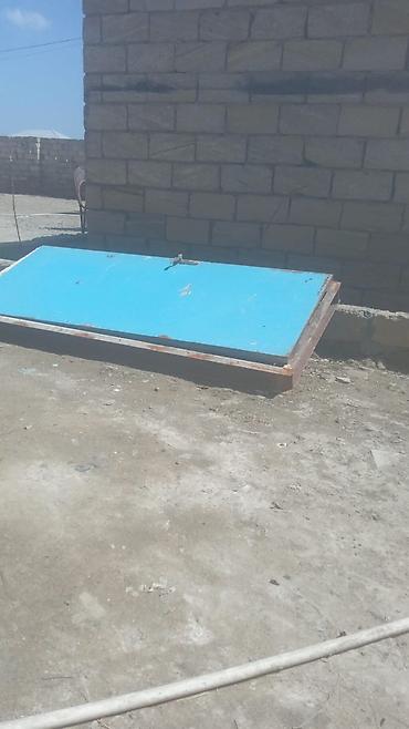 Podval üçün İşlənmiş Giriş qapısı Çərçivə ilə, Zəmanətsiz, Ünvandan götürmə