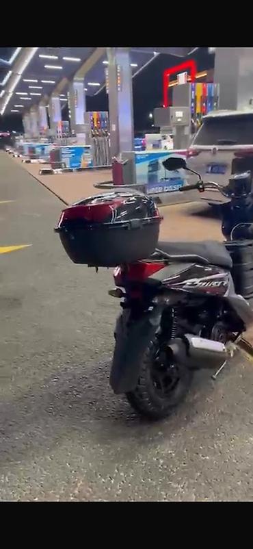 скутар макси: Скутер (бензиновый), городской/туристический, черный с красными — 6