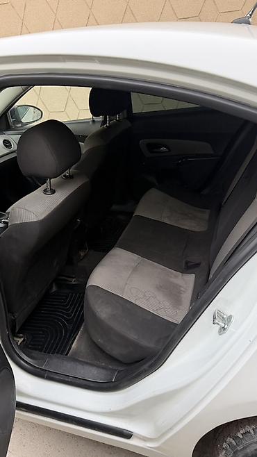 спарк продажа: Chevrolet Cruze: 2013 г., 1.6 л, Механика, Бензин, Седан — 8