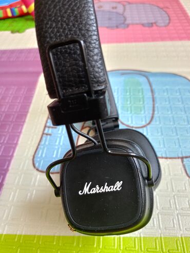 Наушники: Полноразмерные, Marshall, Б/у, Беспроводные (Bluetooth), Классические