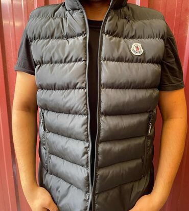 Prsluci: Puf prsluci sa kapuljačom – različiti modeli i brendirani dizajn. - — 13