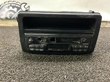 Другие детали электрики авто: Продается оригинальные. Штатный магнитофоны. Однодинный. Двухдинные — 16