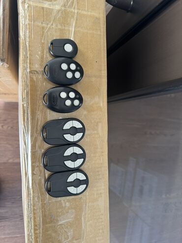 Пульты для ворот и шлагбаумов: Для распашных ворот, Alutech, Новый, Платная доставка, Самовывоз, Бесплатная доставка — 13