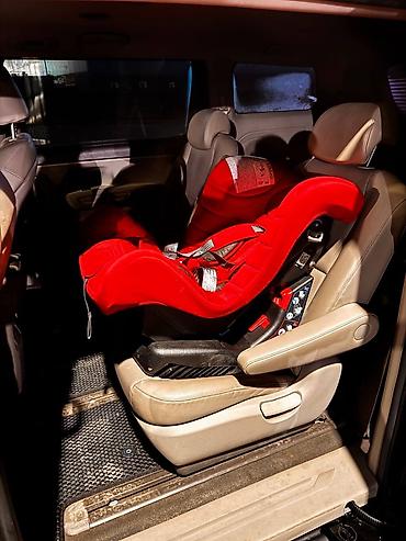 Kia: Kia Carnival: 2017 г., 2.2 л, Дизель — 9