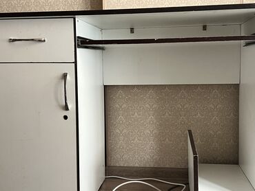 парта детская бишкек: Парта, Б/у, С полками, Для девочки, Для мальчика, Детская, Дерево, Платная доставка, Самовывоз, цвет - Белый