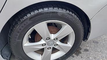 prado satisi: Hyundai Elantra: 1.8 l | 2011 il Sedan — 9