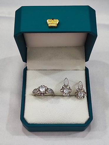 Серебряные наборы украшений: Серебро 925 Пробы Классика Размеры имеются Цена 3000сом Есть — 2