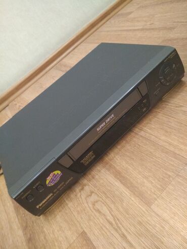 DVD жана Blu-ray плеерлер: Продаю видеомагнитофон Panasonic шестиголовый оригинал Япония