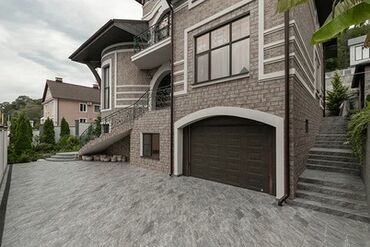 дом с прудом: Коттедж, 450 м², 6 комнат, Агентство недвижимости, Евроремонт