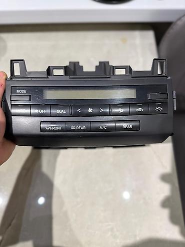 монитор баку: Toyota Land Cruiser Prado 150 üçün multimedia başlıq və iqlim — 4