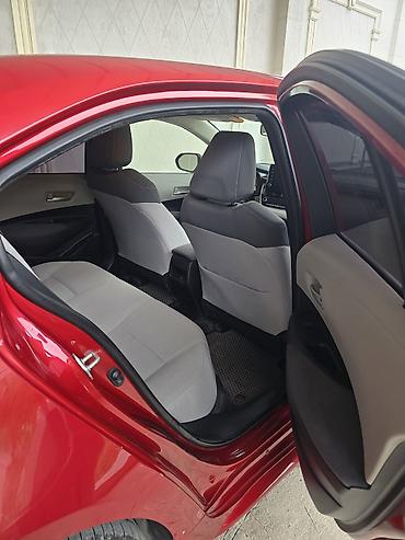 Toyota: Toyota Corolla: 2019 г., 1.8 л, Вариатор, Бензин, Седан — 2