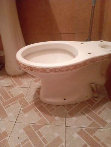 tualet ucun unitaz: İşlənmiş Unitaz Baçokdan ayrı, Ünvandan götürmə