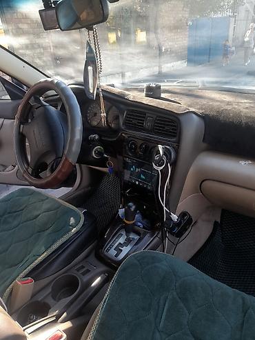 2001: Subaru Outback: 2001 г., 2.5 л, Автомат, Газ, Универсал — 6