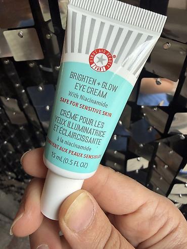 Məhsul: First Aid Beauty Brighten + Glow Eye Cream Həcm: 15 ml (0.5 lalafo.az -da Məhsul: First Aid Beauty Brighten + Glow Eye Cream Həcm: 15 ml (0.5