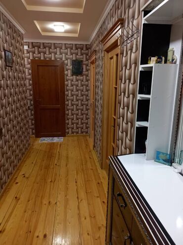 Köhnə tikili: Bakı, 3 otaqlı, Köhnə tikili, 70 kv. m — 3