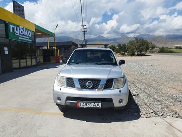 Nissan: Nissan Pathfinder: 2006 г., 2.5 л, Механика, Дизель, Внедорожник