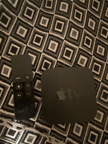 kiçik tv: İşlənmiş Smart TV boks Apple TV