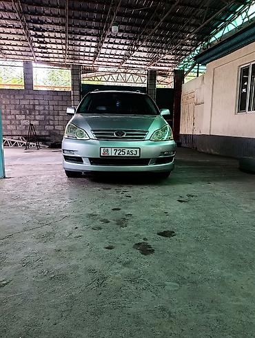 a8 d2: Toyota Avensis Verso: 2006 г., 2.2 л, Механика, Минивэн — 2