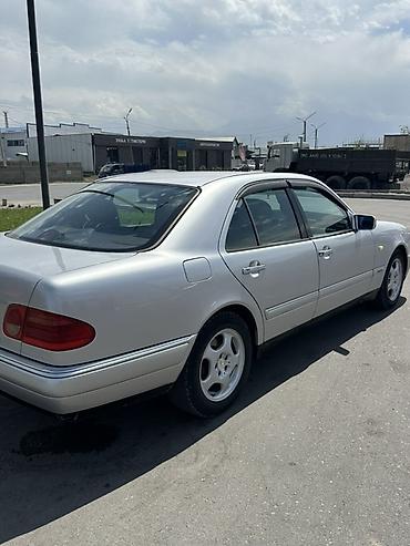 x class: Mercedes-Benz E-Class: 1999 г., 3.2 л, Автомат, Бензин, Седан — 3