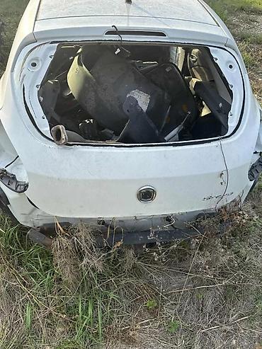auto plac borca na rate: FIAT BRAVO KOMPLETAN U DELOVIMA BRANIK HAUBA VRATA | Fiat bravo — 2