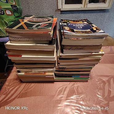 a herifi: 40 a yaxin hazirlig ucun ve derslik kitablar var hamisi birlikde — 1
