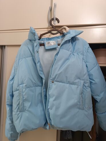 Пуховики и зимние куртки: Пуховик, Короткая модель, One size
