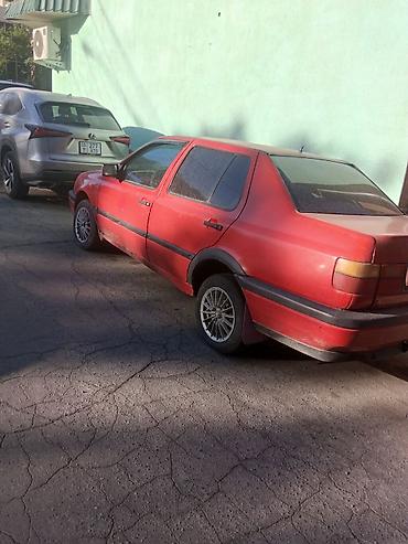 Продажа авто: Volkswagen Vento: 1994 г., 1.8 л, Механика, Бензин, Седан — 3