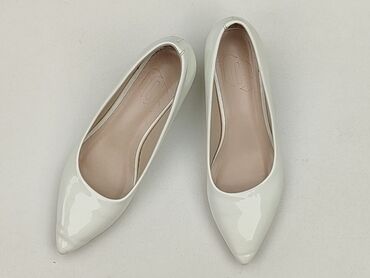 jakie buty do srebrnej sukienki: Flat shoes for women, 36, condition - Very good