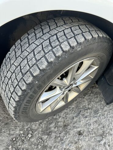 Шины: Шины 215 / 60 / R 16, Зима, Б/у, Комплект, Легковые, Япония, Bridgestone