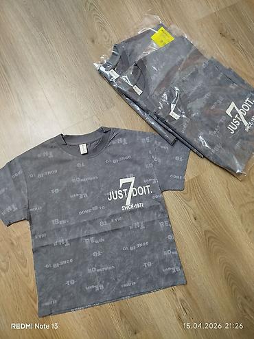 Dəstlər: Uşaq geyim dəstləri 1) Krem rəngli 2 hissəli dəst: - Qolsuz jilet — 5