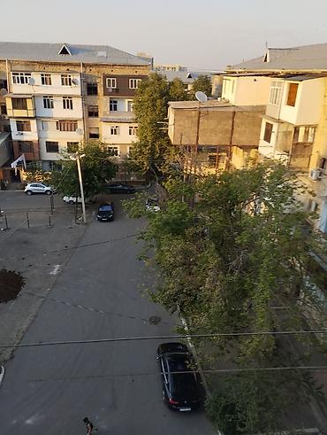 Аренда комнат: Kirayə üçün ayrıca otaq - Geniş, işıqlı otaq: divar kağızlı, hündür — 10