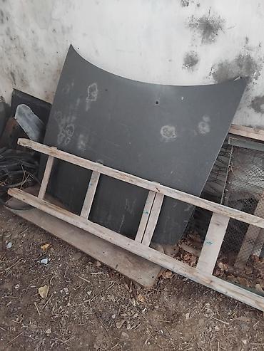 Avtomobil kapotu - Material: metal - Rəng: tünd boz/qartmaq astarlı -