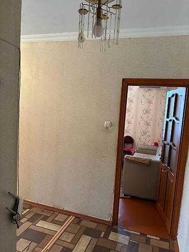 1 otaq ev satıram type 1: Sumqayıt, 1 otaqlı, Köhnə tikili, 35 kv. m — 2