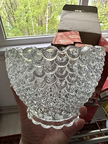 Наборы посуды: Различная посуда, б/у и новая. Есть комплектами и вразнобой. Может — 40