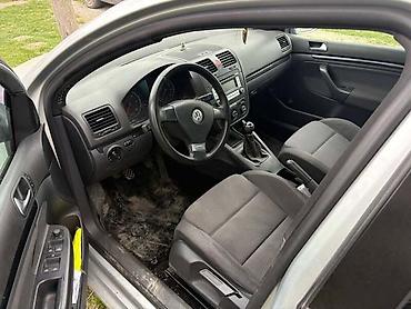 smart multimedija: VOLKSWAGEN GOLF 5 - KOMPLETAN AUTO U DELOVIMA | Golf 5 1.9 tdi u GT — 5