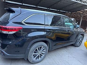 рав 4 xle: Toyota Highlander: 2018 г., 3.5 л, Автомат, Бензин, Кроссовер — 4