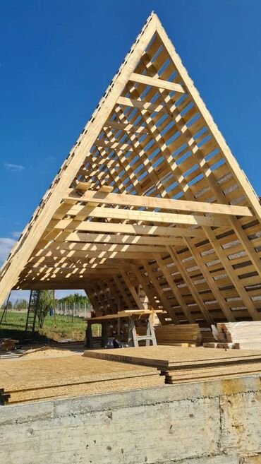 Pəncərələr: 🏡 A-Frame stilində möhtəşəm bir layihə! Sadəlik, zəriflik və təbiətlə