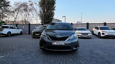 tayota sienna: Toyota Sienna: 2010 г., 3.5 л, Автомат, Бензин, Минивэн — 4