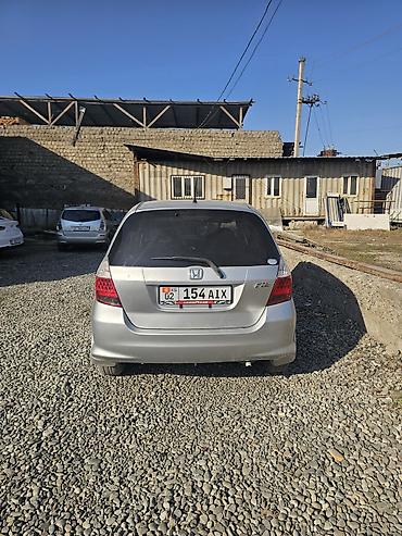 byd son plus: Honda Fit: 2006 г., 1.3 л, Автомат, Бензин, Хэтчбэк — 3