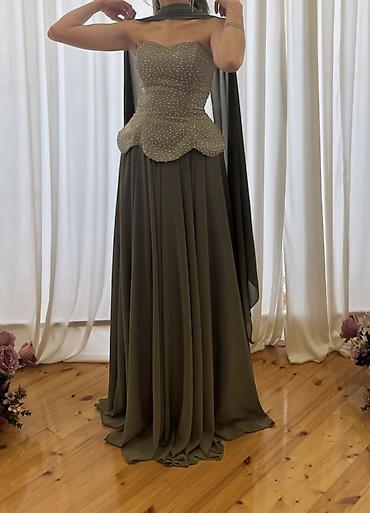 şəkli: Zeytun-yaşıl rəngli ziyafət geyimi - Model: straplez üstlü, uzun — 2