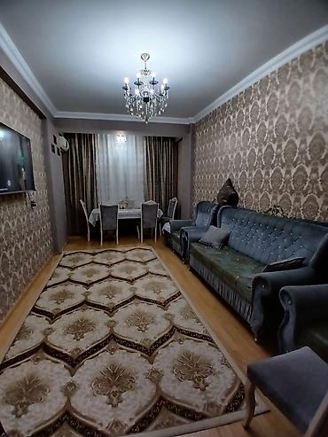 sumgayit ev: Ev uzunmüddətli verilir. Neftçilər metrosu ilə ayaqla 300 metr — 1