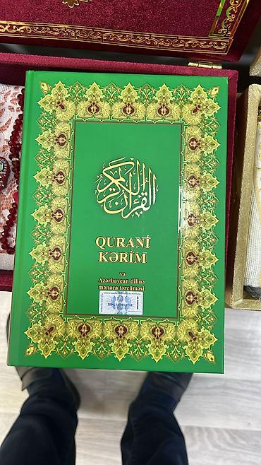 Dini kitablar: Qurani Kerim kitabi.Ereb dili ve tercumesi Azerbaycan dilinde.iki dil — 18
