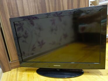 smart tv 109 ekran: Б/у Телевизор Samsung 82" Самовывоз