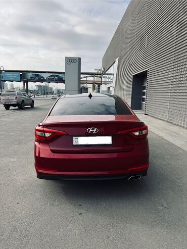 Hyundai: Hyundai Sonata: 2 l | 2014 il Sedan — 2
