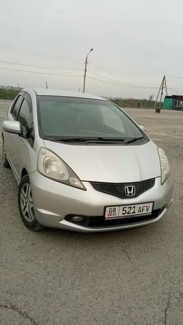 Honda: Honda Fit: 2010 г., 1.3 л, Вариатор, Бензин, Хэтчбэк