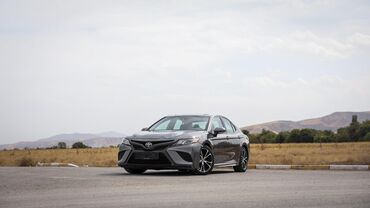 21 21 нива: Toyota Camry: 2019 г., 2.5 л, Автомат, Гибрид, Седан