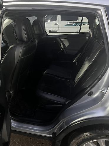 Toyota: Toyota RAV4: 2018 г., 2.5 л, Типтроник, Бензин, Кроссовер — 8