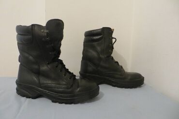 crne cizme na stiklu: GEPARD VOJNE CIZME, br 42 27cm unutrasnje gaziste stopala, bez mana