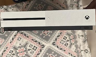 Xbox Series S: Tecili olaraq satilir esil aliciya endirim olunur icinde 50 cox oyun — 2