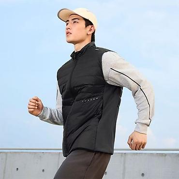 pull and: Мужская спортивная жилетка черная. Особенности: - Легкая и — 1